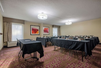 hampton inn tampa international airport westshore