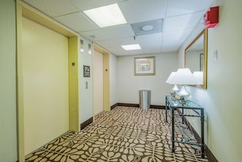 hampton inn tampa international airport westshore