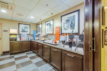hampton inn tampa international airport westshore