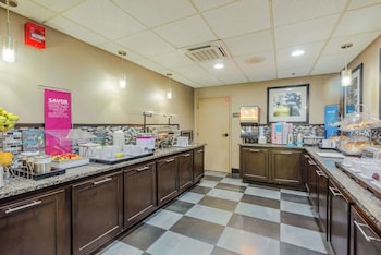 hampton inn tampa international airport westshore