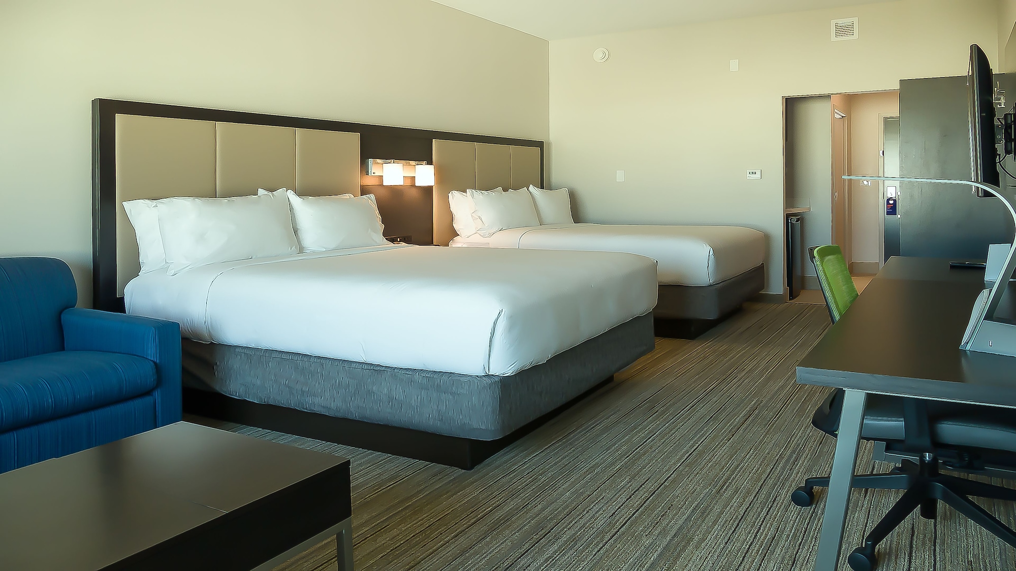 holiday inn express and suites tampa east ybor city