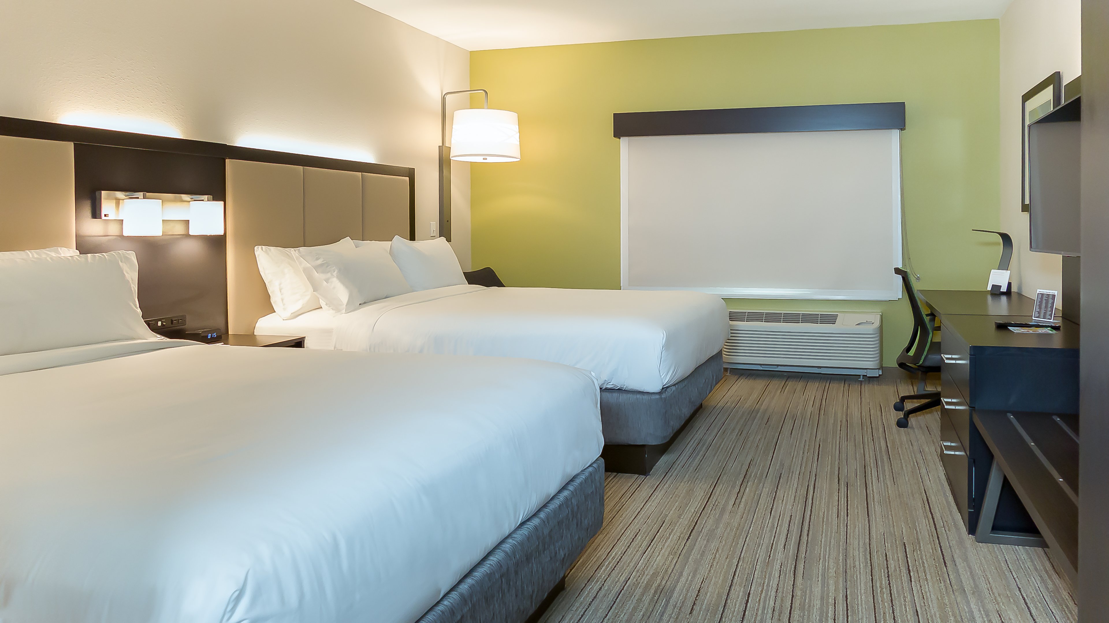 holiday inn express and suites tampa east ybor city