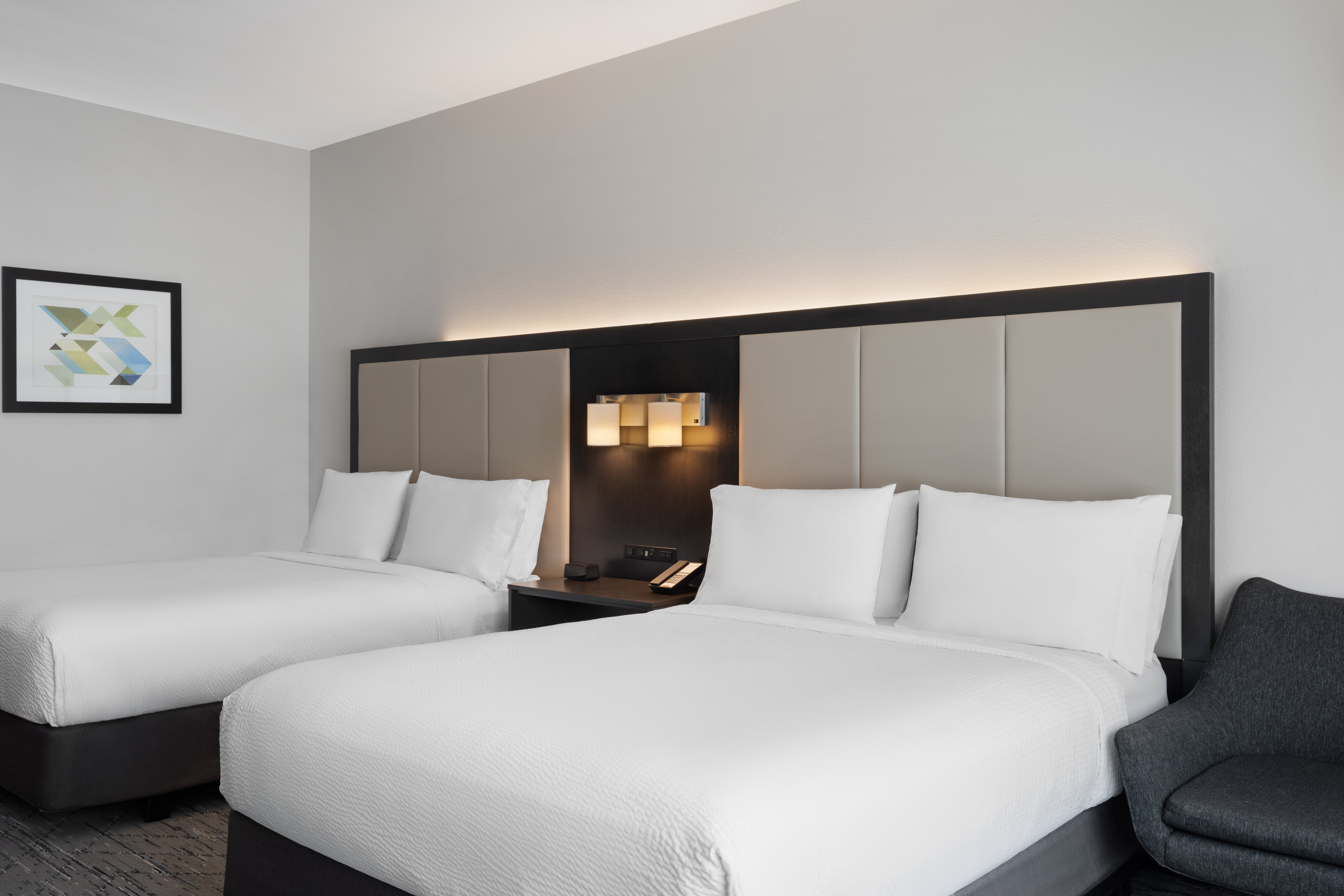 holiday inn express and suites tampa east ybor city