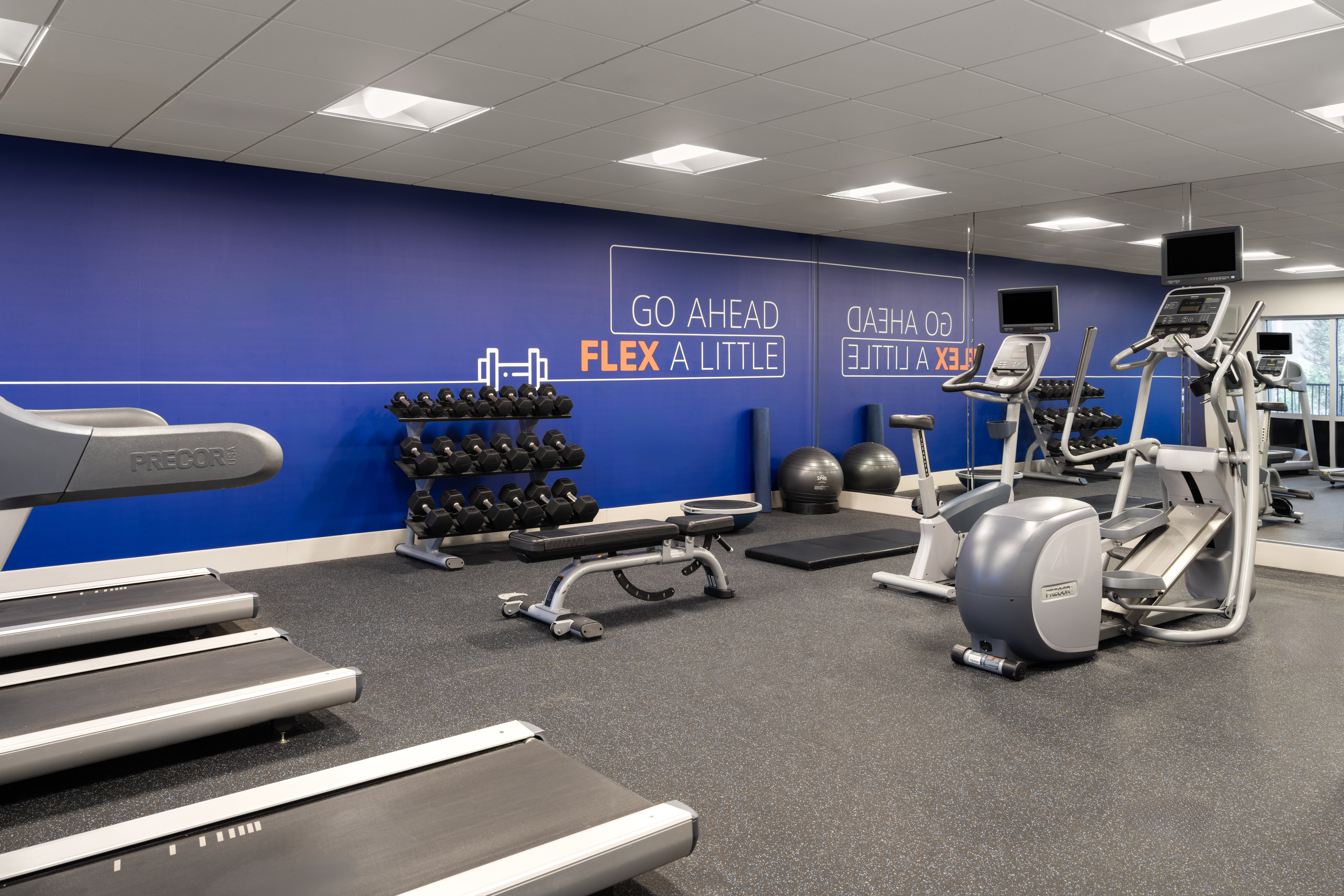 holiday inn express and suites tampa east ybor city