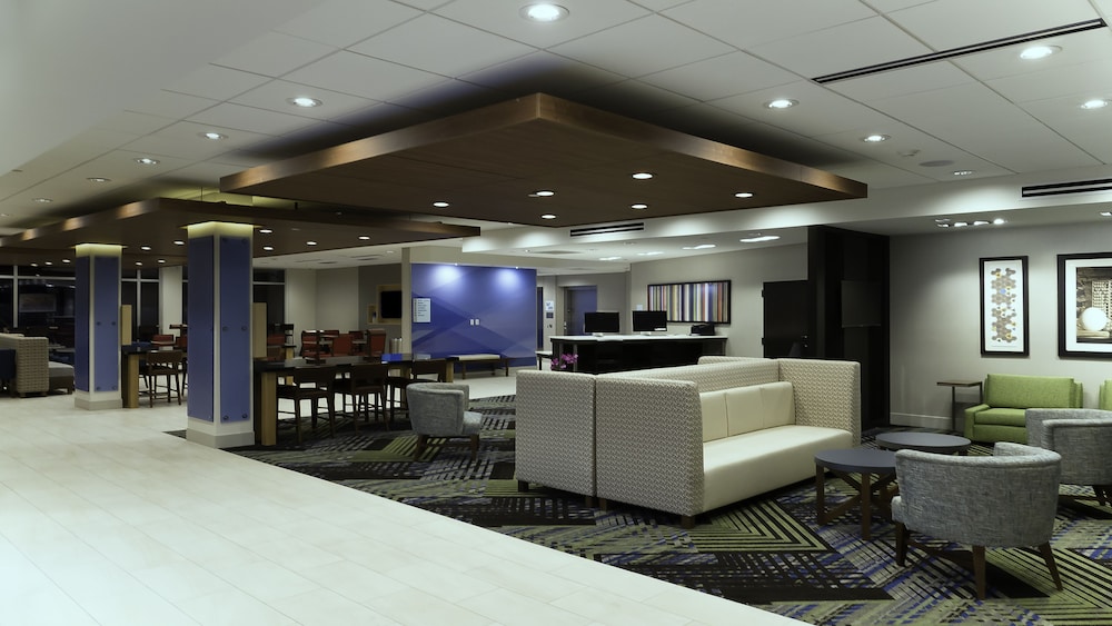 holiday inn express and suites tampa east ybor city