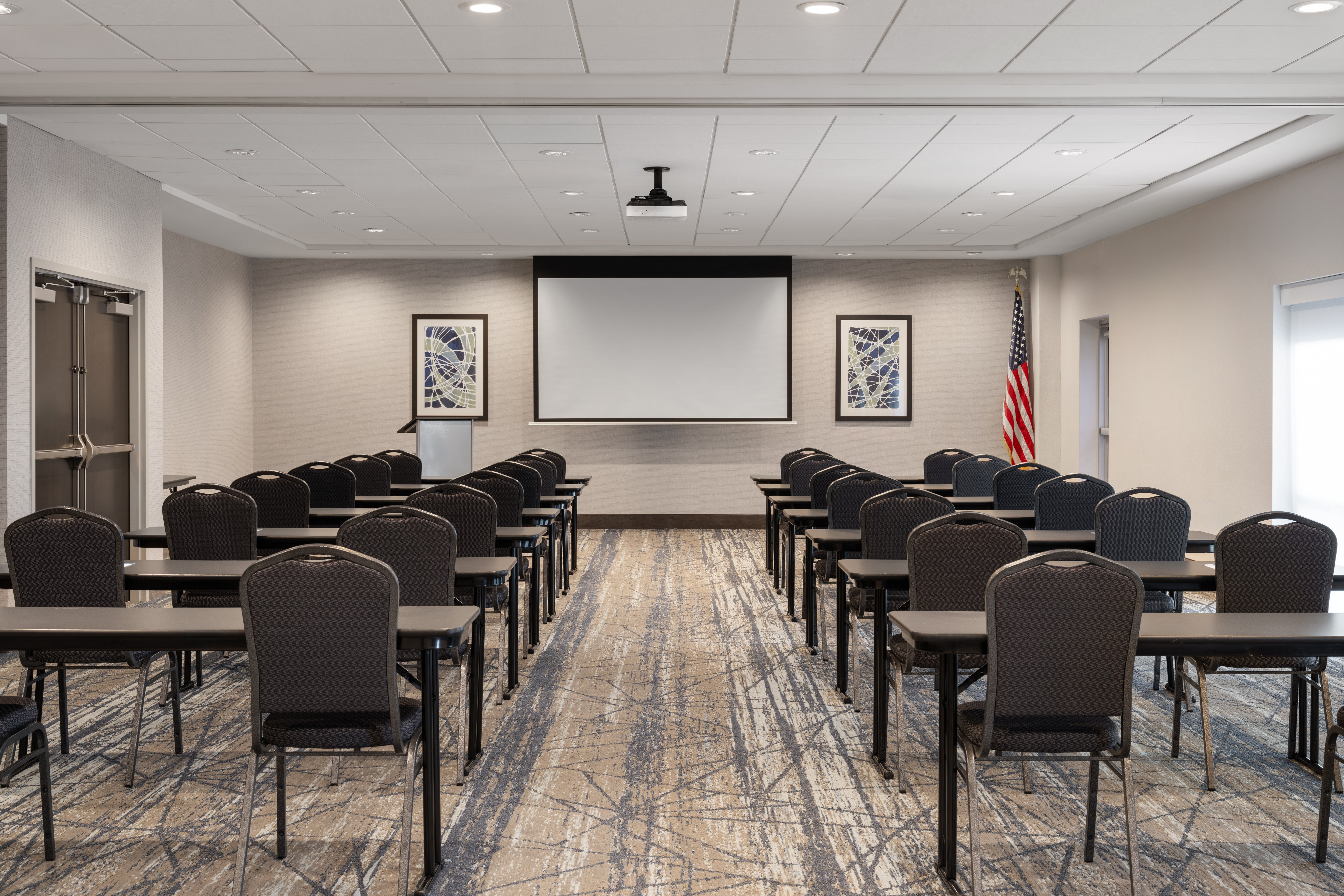 holiday inn express and suites tampa east ybor city
