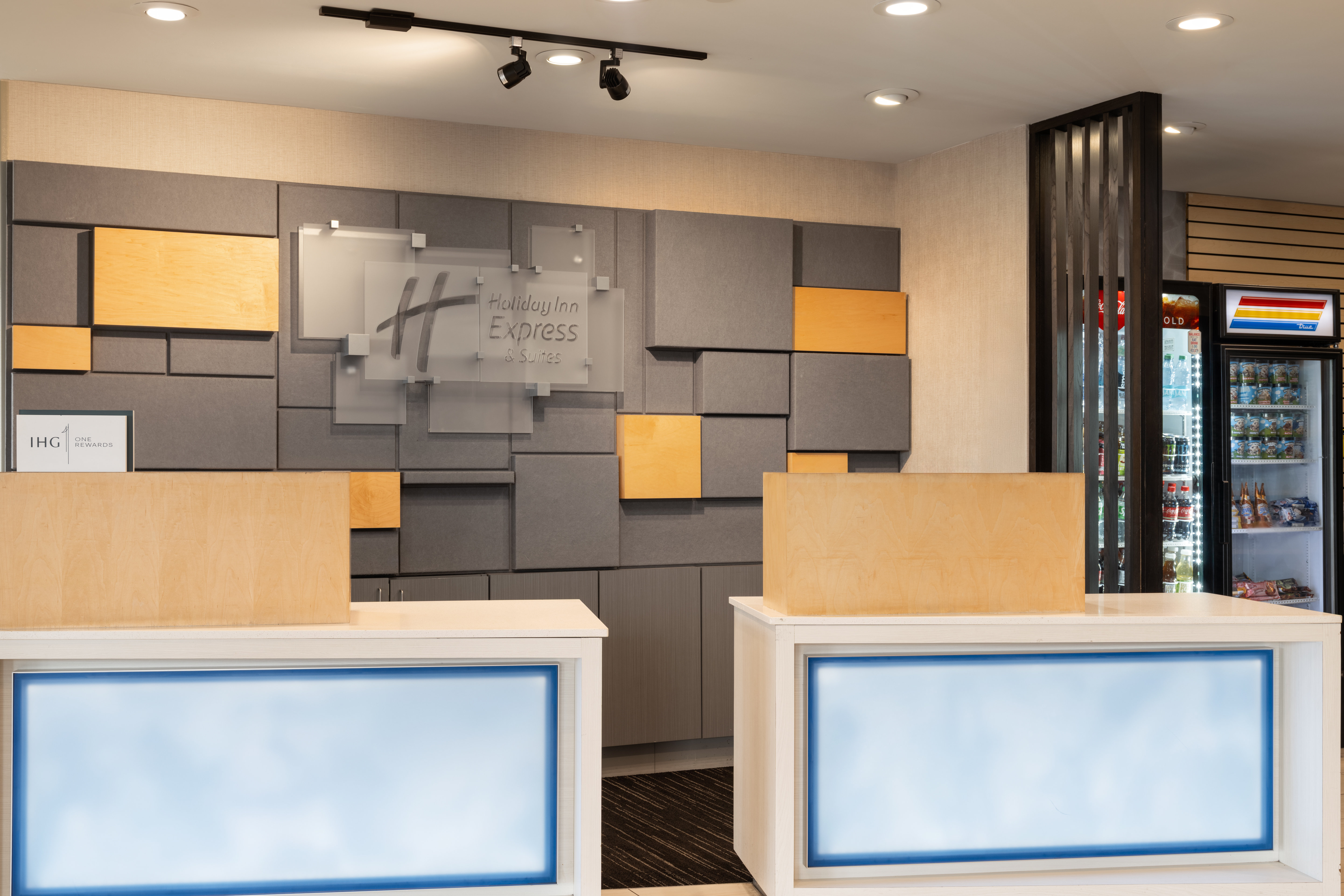 holiday inn express and suites tampa east ybor city
