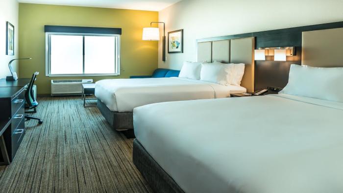 holiday inn express and suites tampa east ybor city