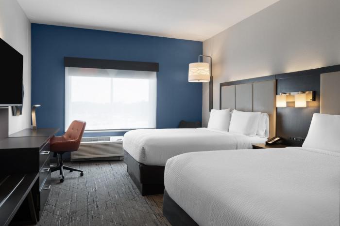 holiday inn express and suites tampa east ybor city