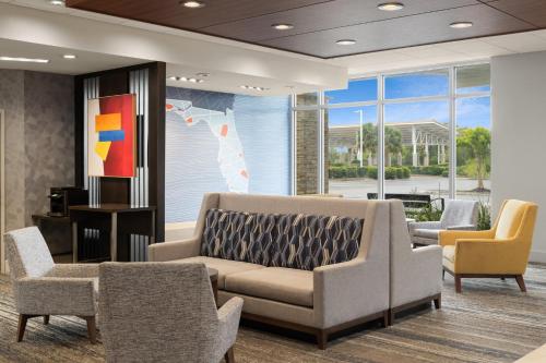 holiday inn express and suites tampa east ybor city