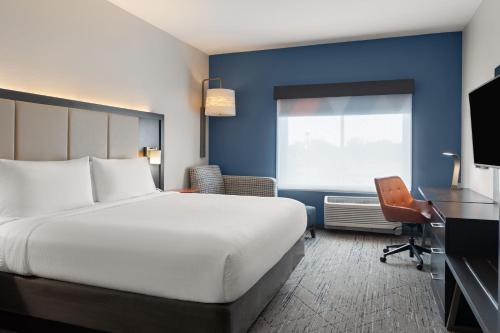 holiday inn express and suites tampa east ybor city