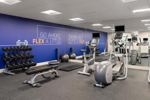 holiday inn express and suites tampa east ybor city