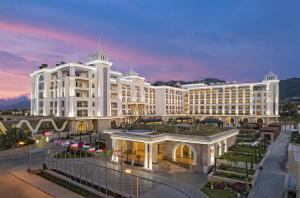 Merit Royal Diamond Hotel & Spa,,5 star