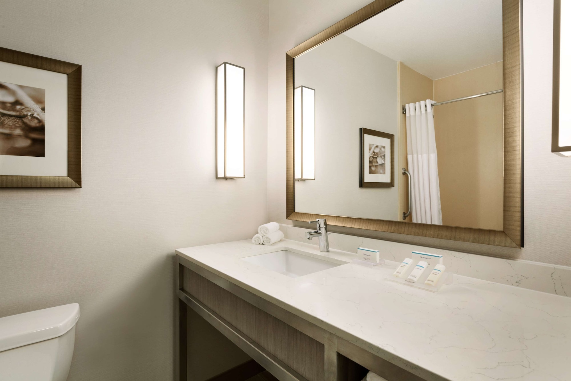 hilton garden inn roseville