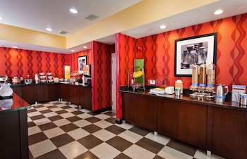 hampton inn and suites sacramento cal expo