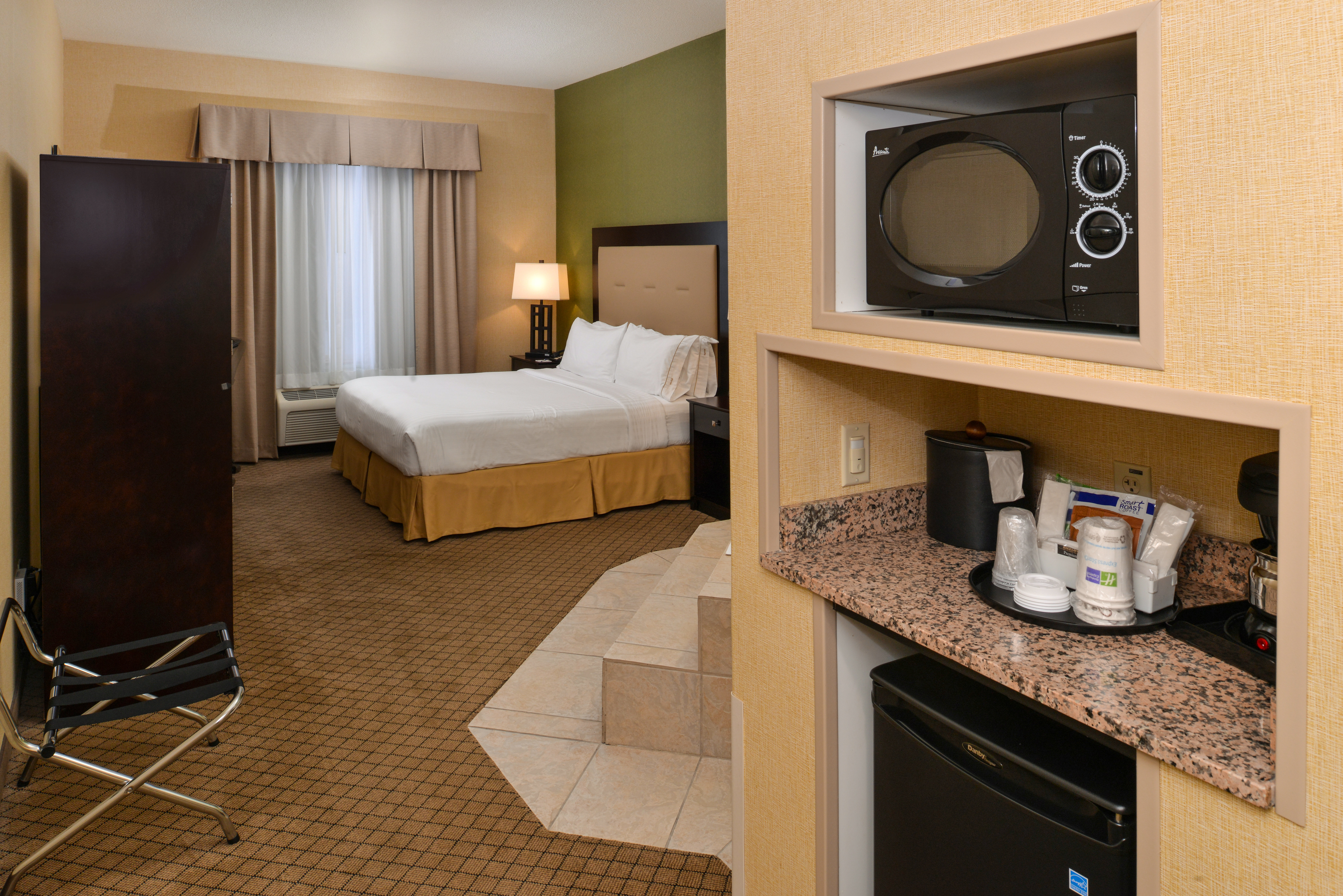 holiday inn express sacramento airport woodland by ihg