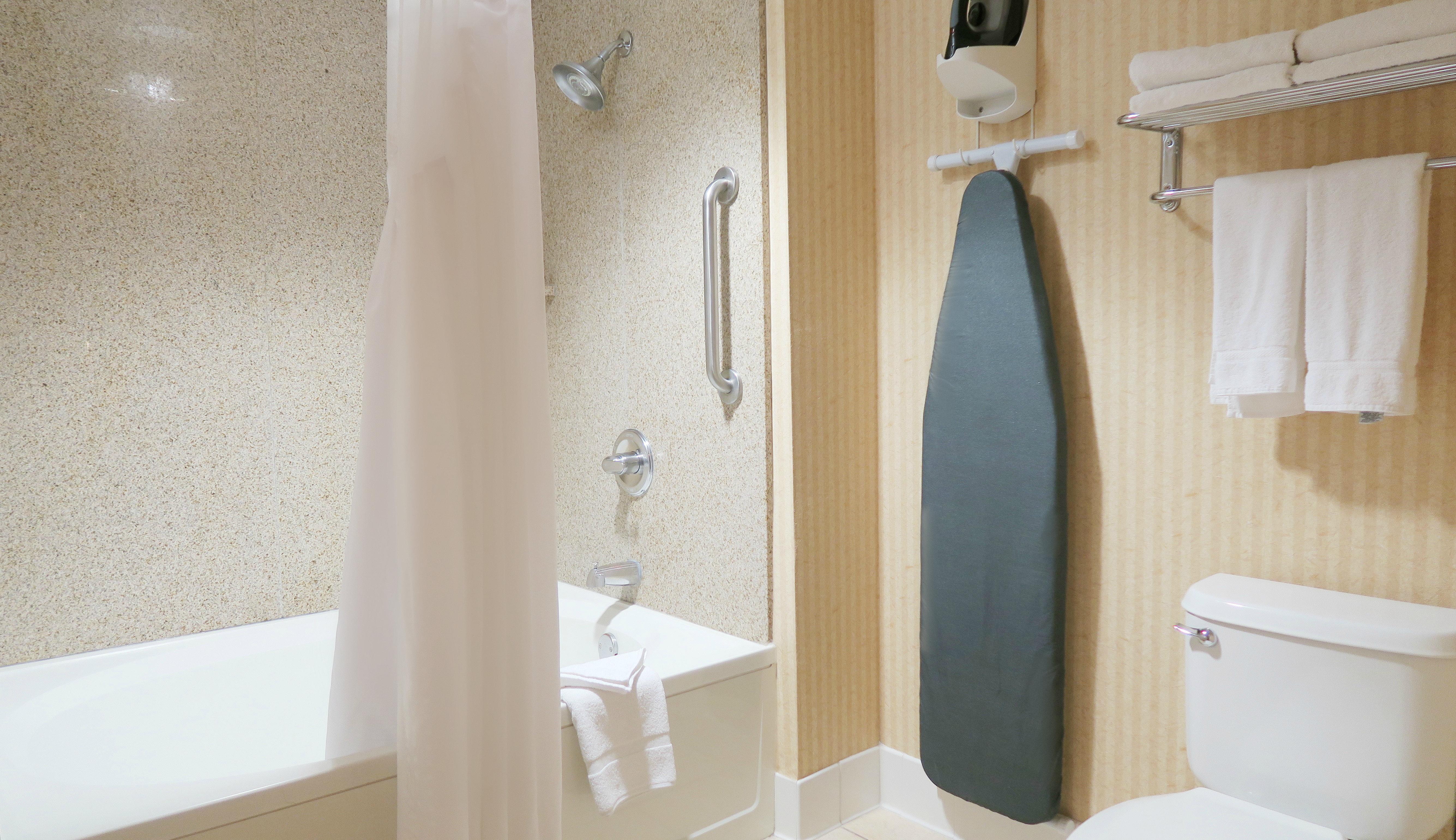 holiday inn express and suites elk grove central