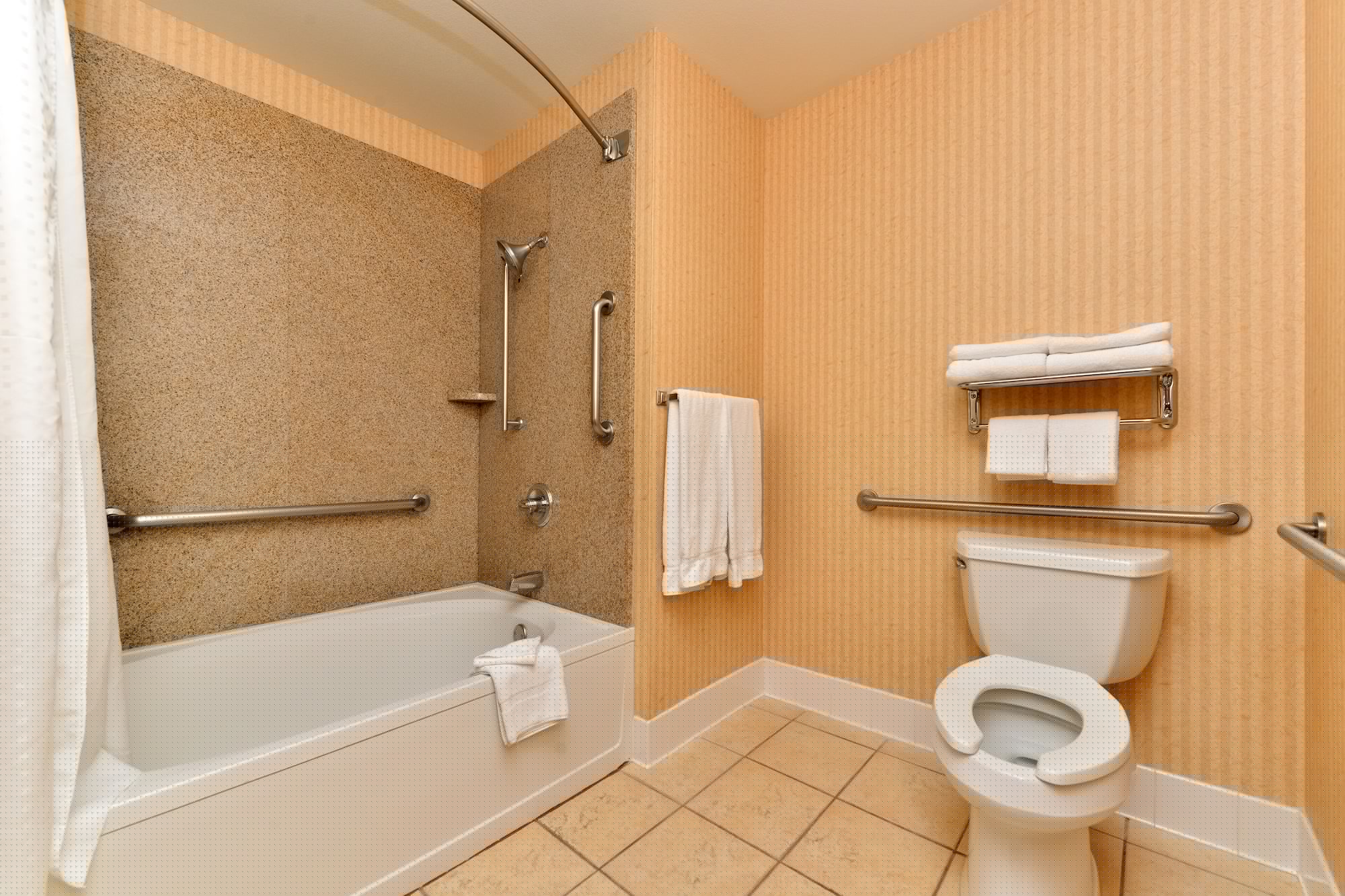 holiday inn express and suites elk grove central