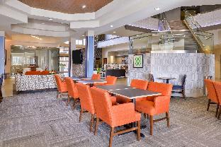 holiday inn express and suites elk grove central