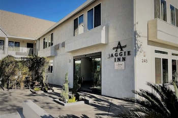 aggie inn ascend hotel collection