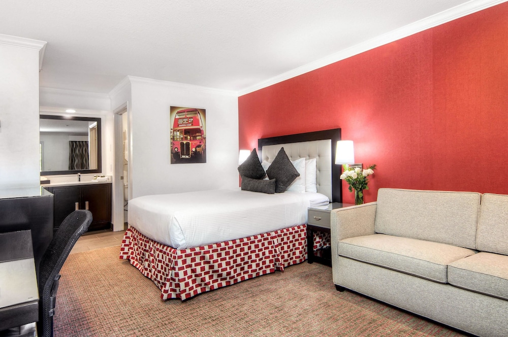 aggie inn ascend hotel collection