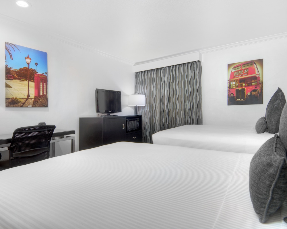 aggie inn ascend hotel collection