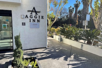 aggie inn ascend hotel collection