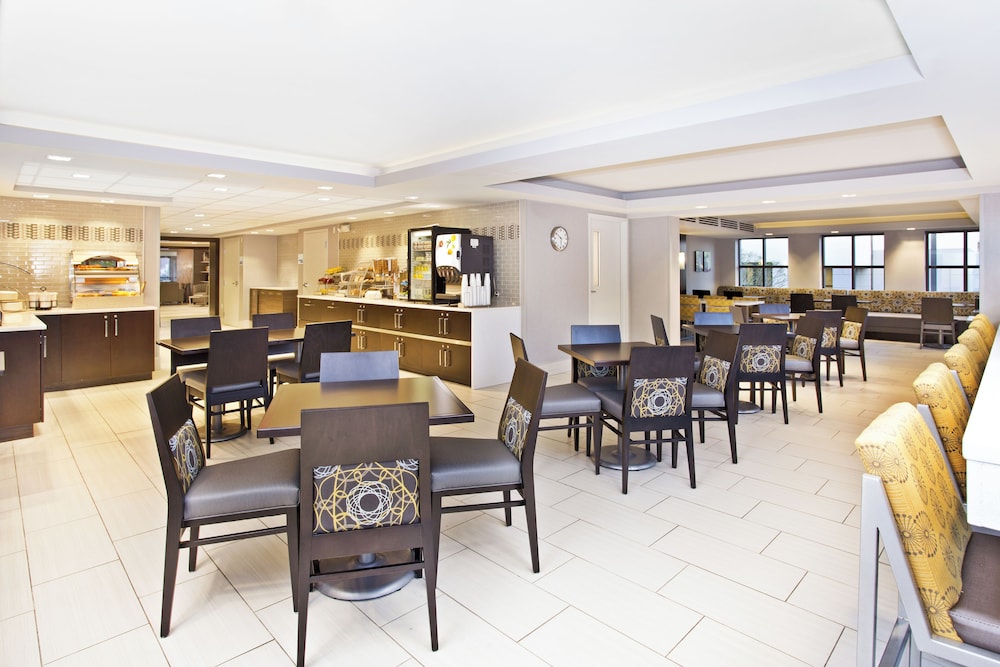 holiday inn express boston waltham by ihg