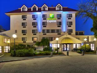 holiday inn express boston waltham by ihg