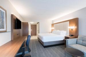 holiday inn express boston waltham by ihg