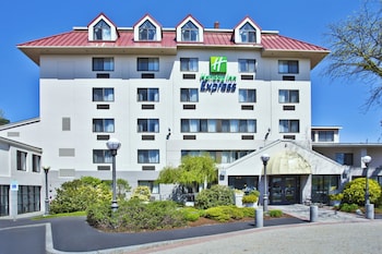 Holiday Inn Express Boston - Waltham By Ihg,Walpole>>Boston,3 star