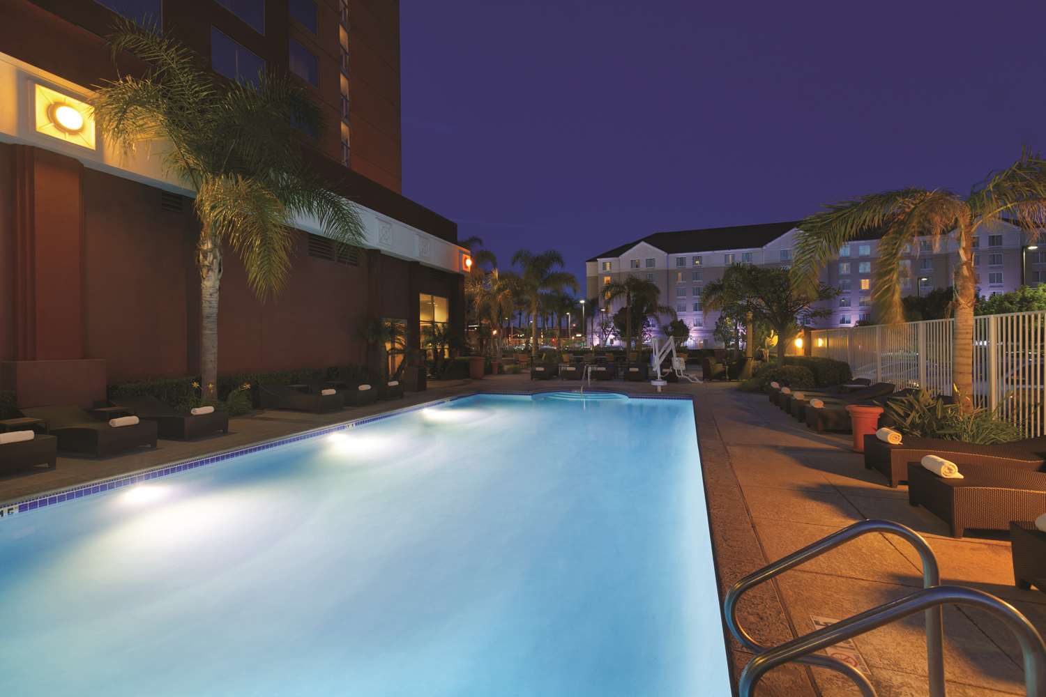 embassy suites by hilton anaheim south