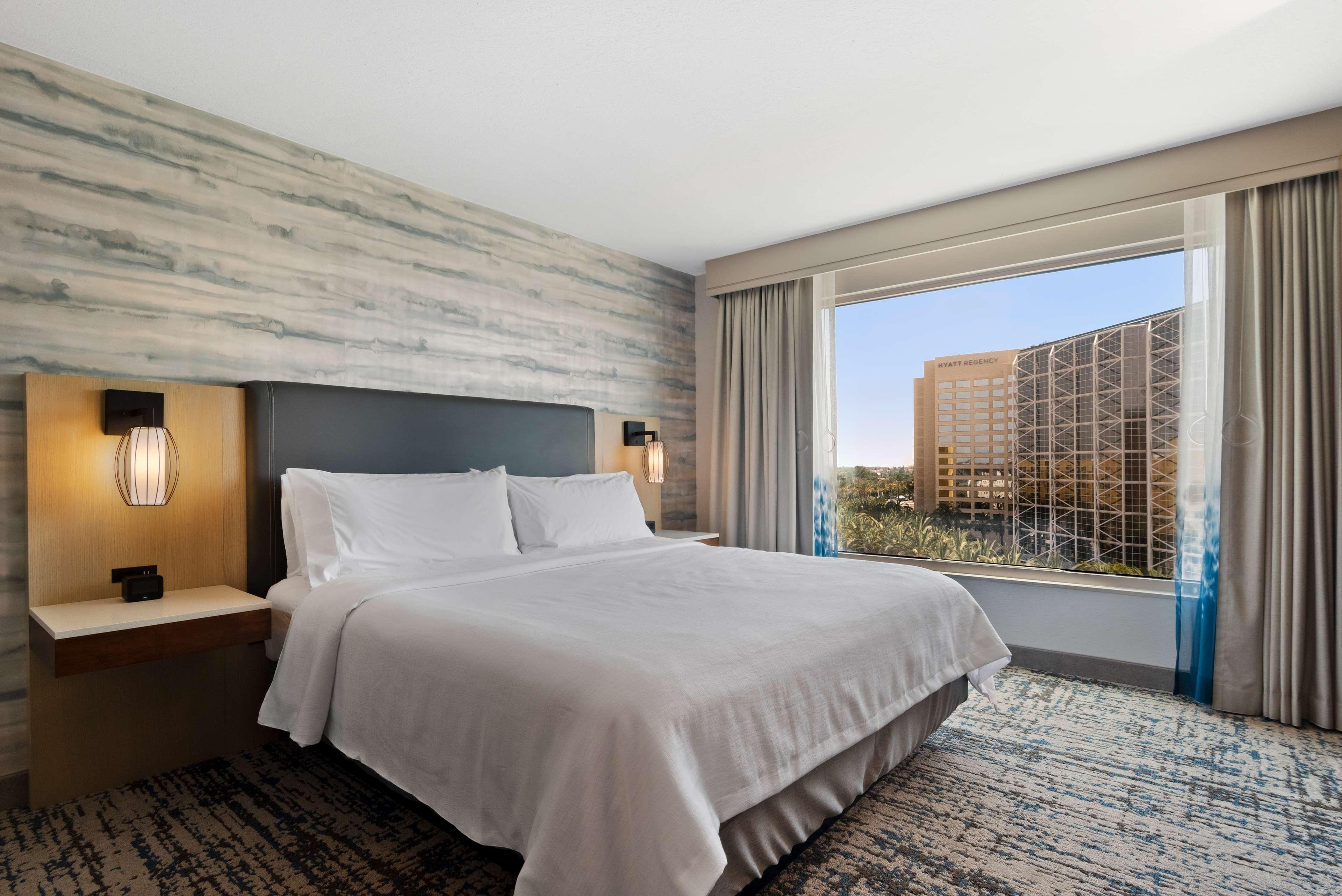 embassy suites by hilton anaheim south