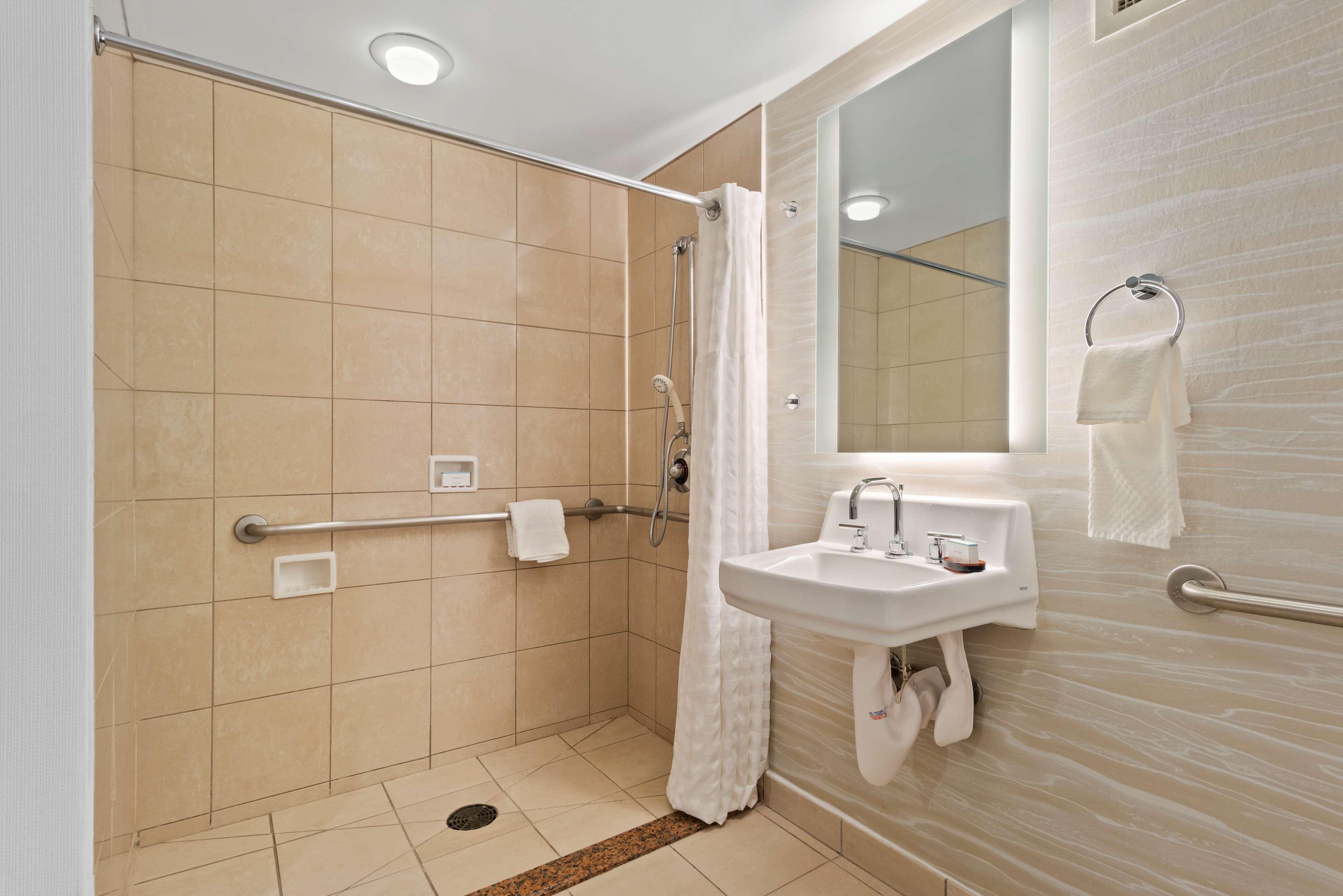embassy suites by hilton anaheim south