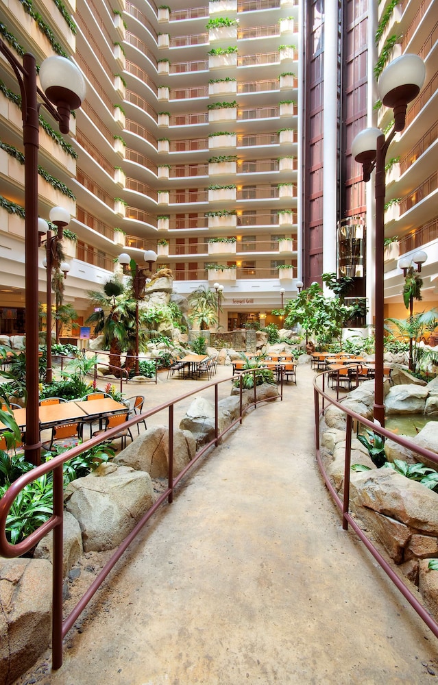 embassy suites by hilton anaheim south