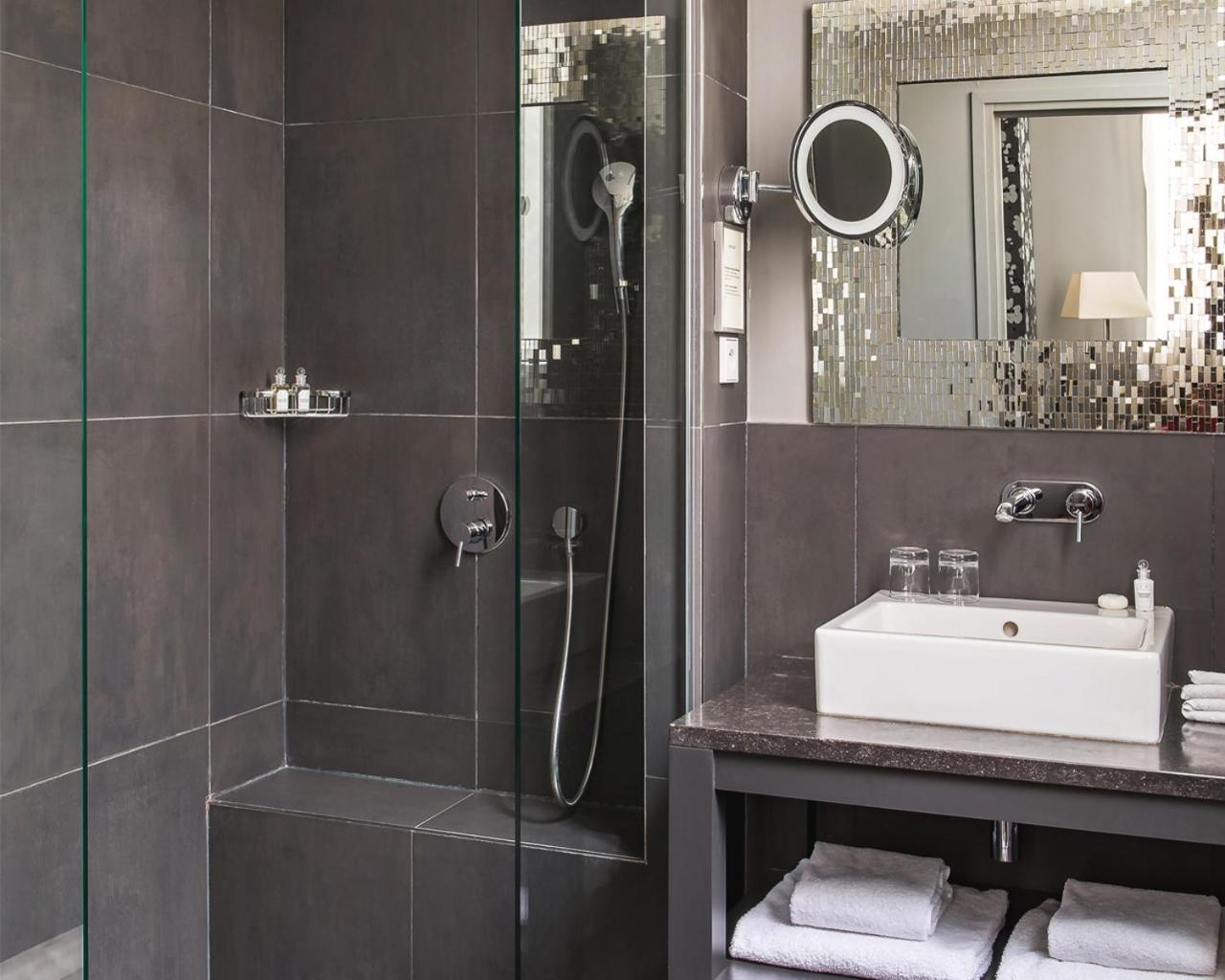 new hotel roblin la madeleine