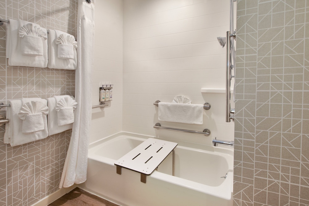 holiday inn express and suites absecon atlantic city by ihg