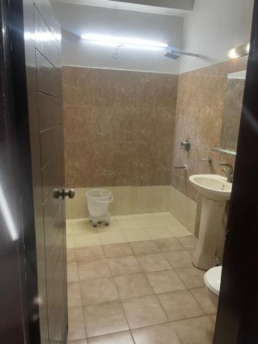 Oyo Omehar Stay,New Delhi>>Delhi,3 star