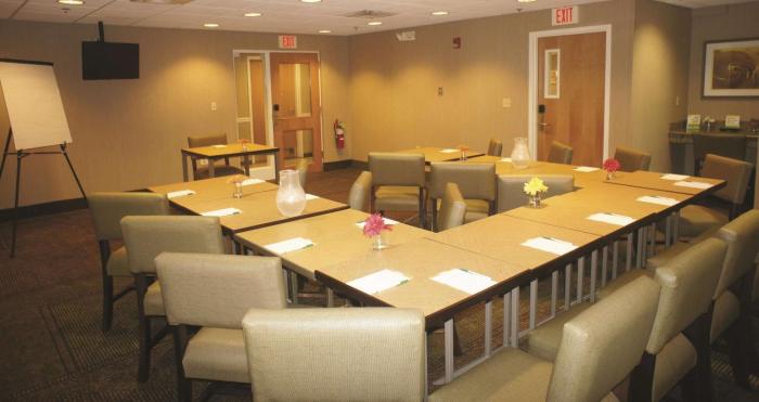 la quinta inn and suites by wyndham boston somerville