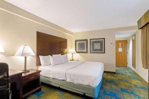 la quinta inn and suites by wyndham boston somerville