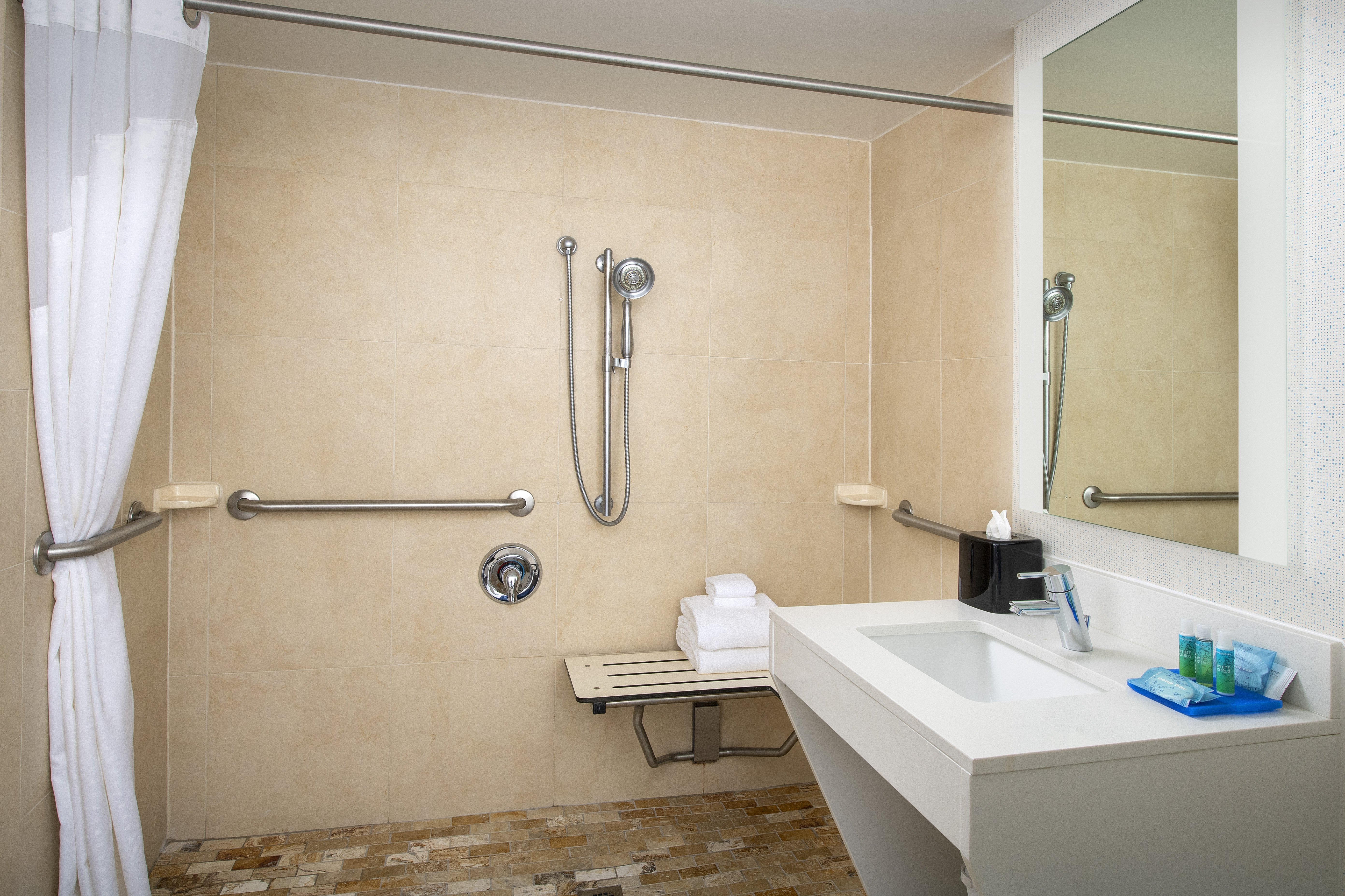 holiday inn express boston saugus by ihg
