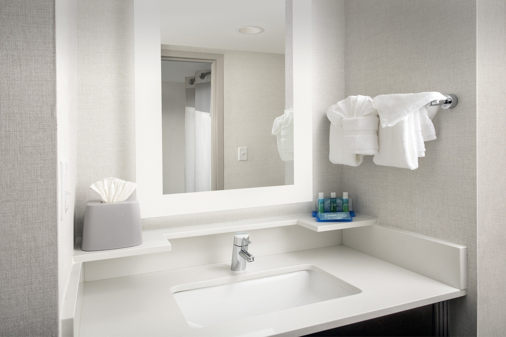 holiday inn express boston saugus by ihg