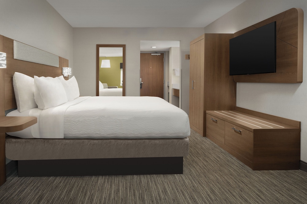 holiday inn express boston saugus by ihg
