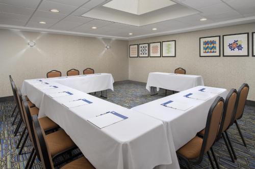 holiday inn express boston saugus by ihg
