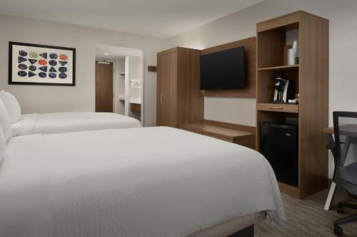 holiday inn express boston saugus by ihg