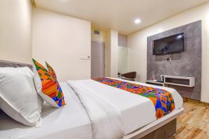 fabhotel prime rudra