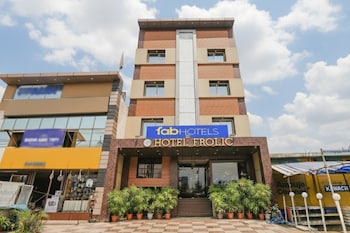 fabhotel frolic