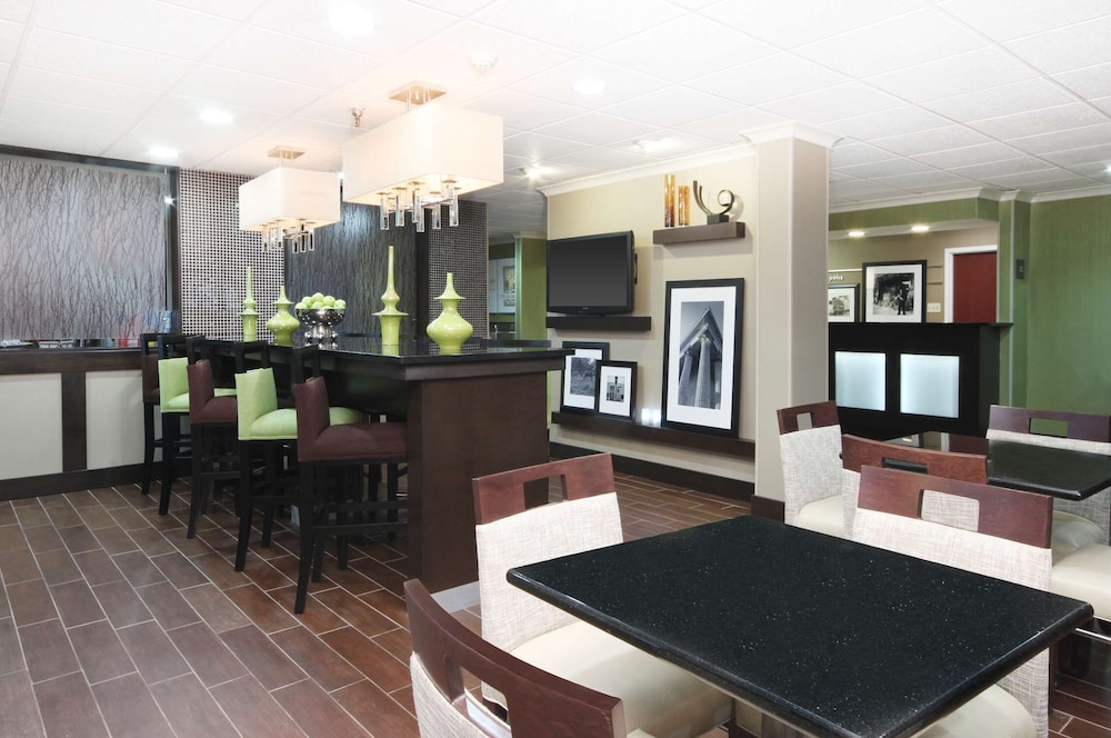 hampton inn indianapolis n e castleton