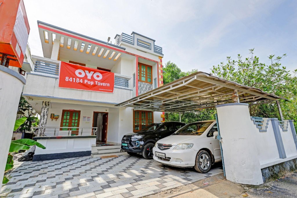 capital o 84184 pop tavern kazhakkottam