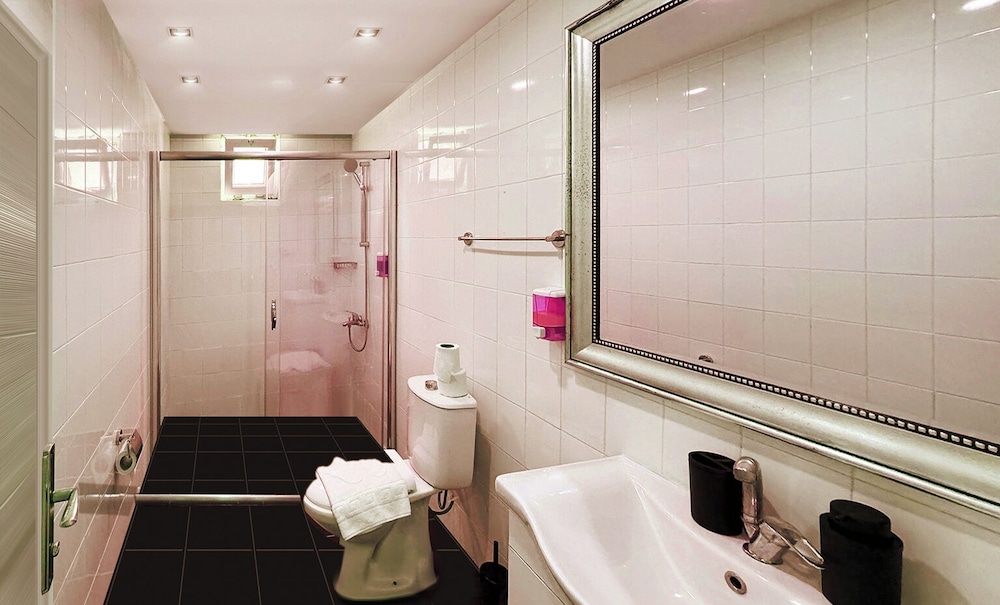 gold twins relax beach hotel